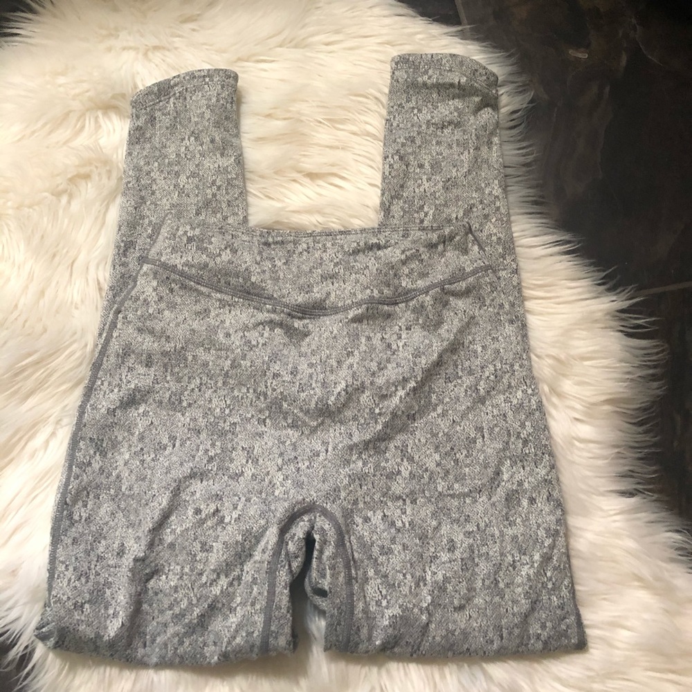 Gymshark Fleur grey leggings